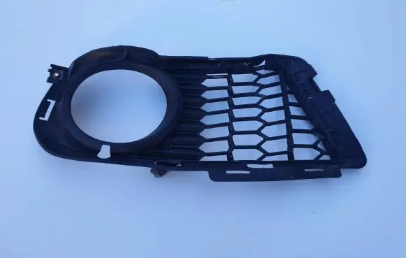 BMW 3 E92 E93 Front fog light trim/grill 8038936