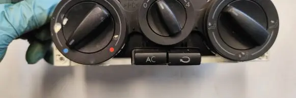 Volkswagen Golf IV Climate control/heater control trim 1J0820045F 901511210000 657837L08