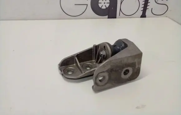 Mercedes-Benz E W214 Muffler mount bracket/holder A2064920800