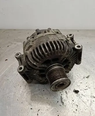 Mercedes-Benz ML W164 Generator/alternator A6421540502 705104247 TG17C032