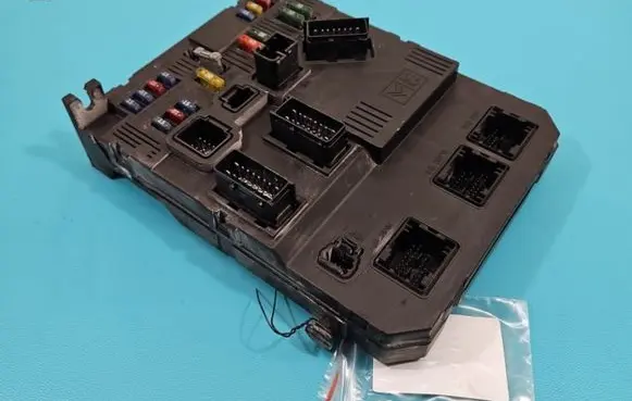 Citroen Xsara Picasso Central body control module 9649627780 IMPRK1409648
