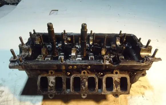 Audi A6 S6 C5 4B Engine head 059L