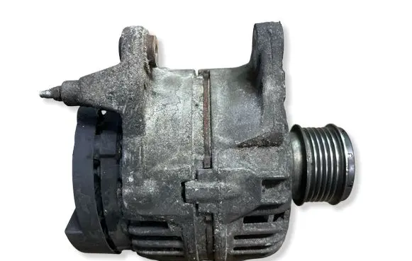 Volkswagen Golf IV Generator/alternator 038903023L