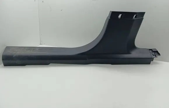 (B) pillar trim (bottom)