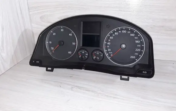Volkswagen Golf V Speedometer (instrument cluster) 1K0920861B