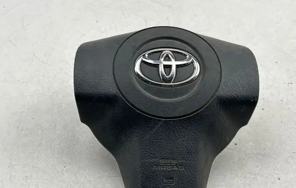 Steering wheel airbag
