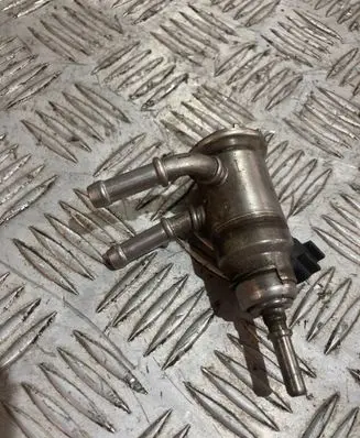 Peugeot 308 AdBlue injector 9842811780