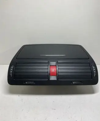 Skoda Octavia Mk2 (1Z) Dash center air vent grill 1Z0820951 2701369