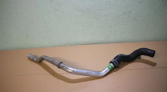 Mercedes-Benz C W203 Engine coolant pipe/hose A2038300215