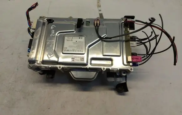 Tesla Model Y Other control units/modules 1684435-05-J-JLK01