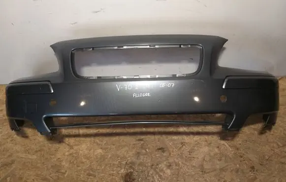 Volvo V70 Front bumper 08693340