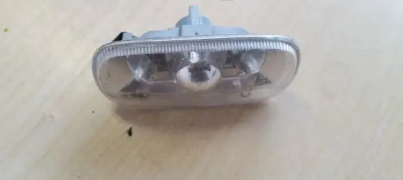 Audi A4 S4 B6 8E 8H Front fender indicator light 8e0949127