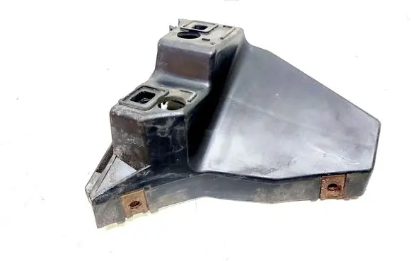 Volvo C70 Front bumper mounting bracket 08620369