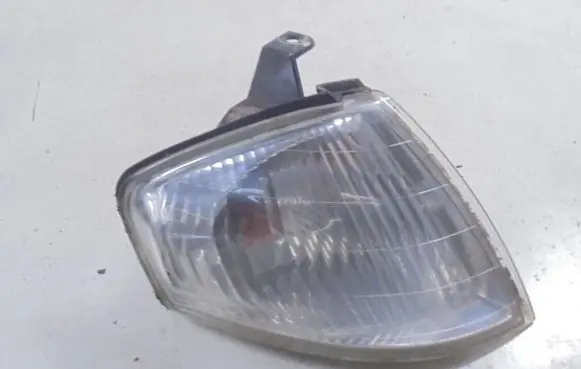 Mazda 323 Front indicator light R4138R