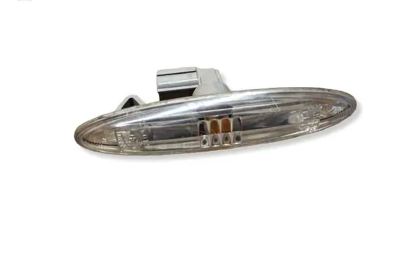 Lexus IS 220D-250-350 Front fender indicator light 