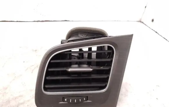Volkswagen Golf VII Dashboard side air vent grill/cover trim 5G1819703G 5G1819709B 5G1819247B
