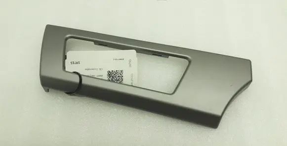 BMW 3 E90 E91 Dashboard glove box trim 7132848