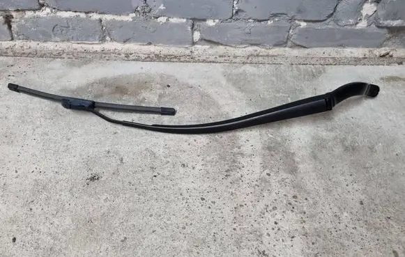 Nissan Murano Z52 Windshield/front glass wiper blade 8572