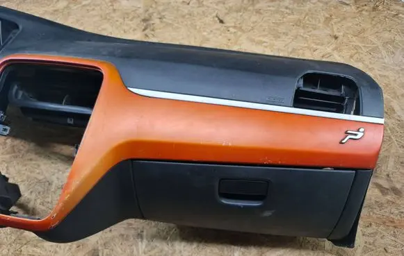 Fiat Grande Punto Dashboard 735352246 735361132