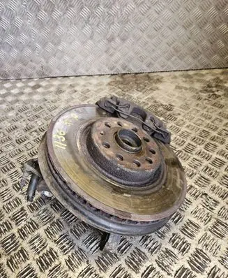 Volkswagen PASSAT B6 Front wheel hub spindle knuckle 3C0407254F