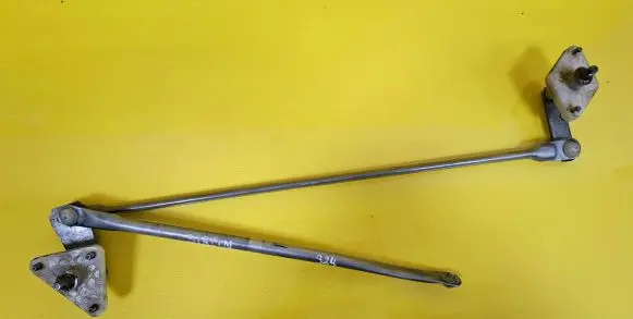 Daihatsu Sirion Front wiper linkage 