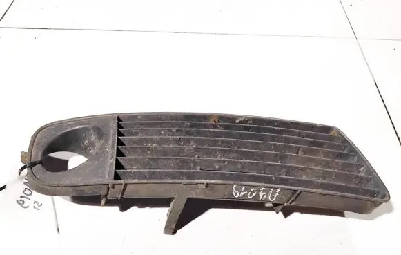 Audi A6 S6 C5 4B Front bumper lower grill 4b0807682