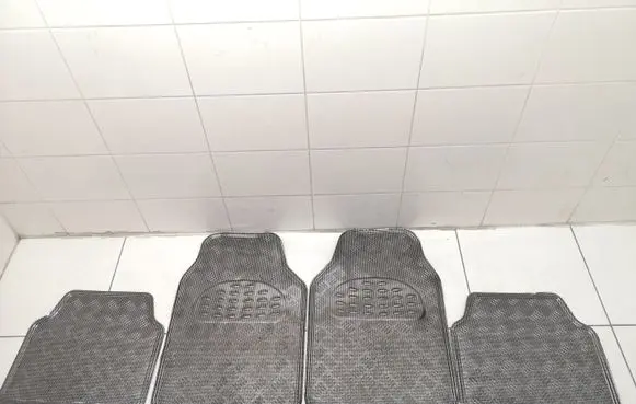Volkswagen Jetta VI Car floor mat set 