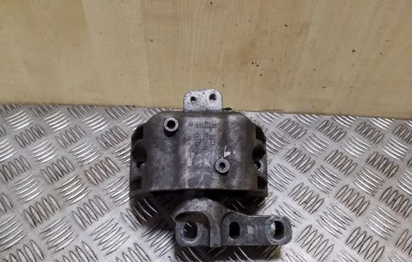 Volkswagen Golf IV Engine mount bracket 1J0199262BF