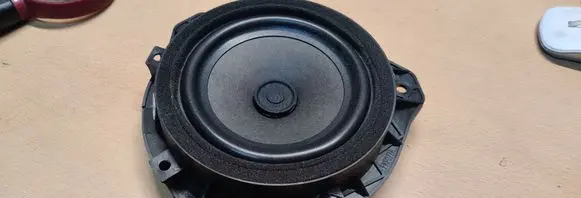 KIA Rio Rear door speaker 963301W500