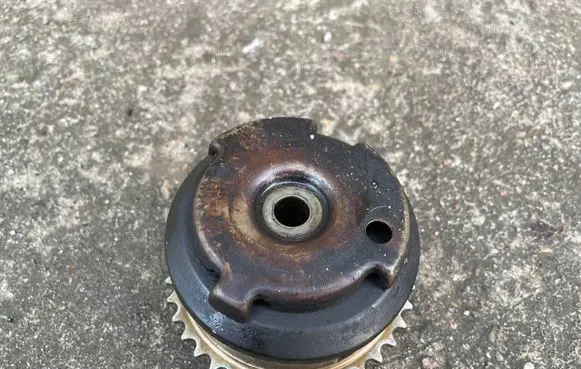 BMW 3 E90 E91 Camshaft vanos timing valve 7583207