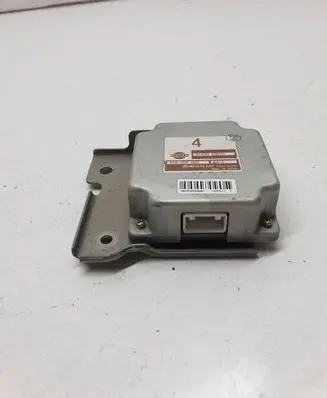 Nissan X-Trail T30 Torque split ecu control unit/module 41650EQ070 A68000U06