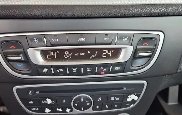Renault Megane III Climate control/heater control trim 275100007R IMPRK1571947