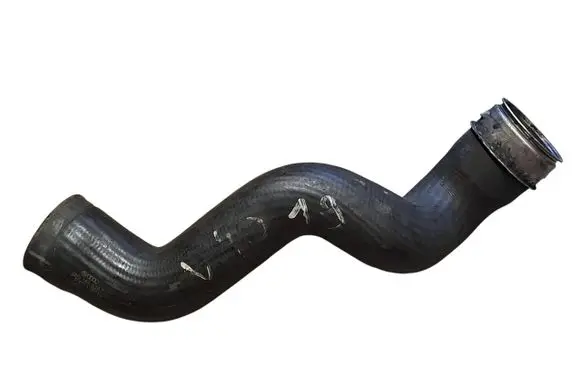Volkswagen PASSAT B5 Intercooler hose/pipe 3B0145834F