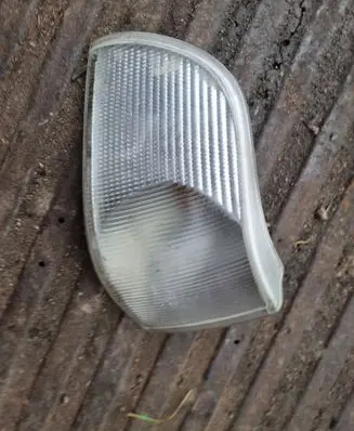 Volvo C70 Front indicator light