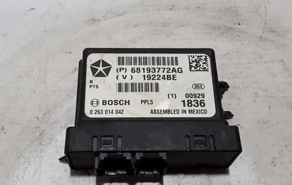 Chrysler Pacifica Parking PDC control unit/module 68193772AG