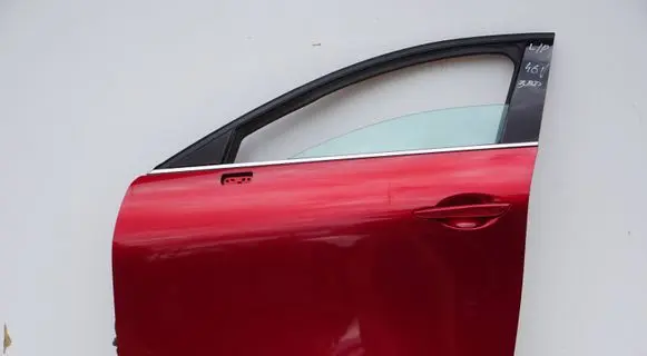 Mazda 3 Front door