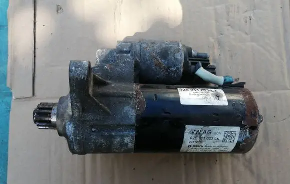 Volkswagen PASSAT B6 Starter motor 02E911023LX 0001123037 02E911023L