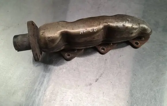 Audi A6 S6 C6 4F Exhaust manifold 059253034