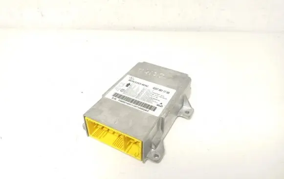Mercedes-Benz C W204 Airbag control unit/module A2079011700