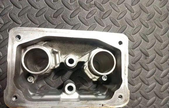 BMW 5 F10 F11 Other cylinder head part 7605104