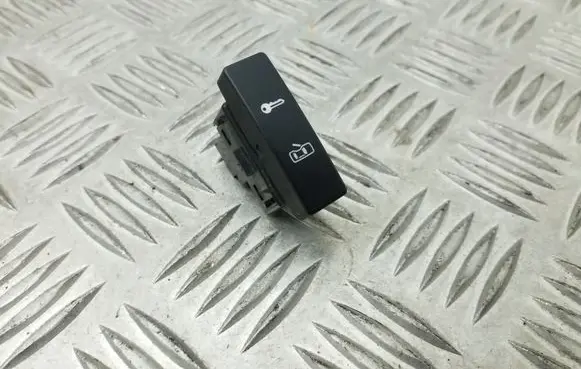 Volkswagen Touareg I Central locking switch button 7L6962125