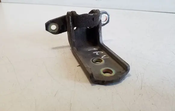 Suzuki Grand Vitara II Front door upper hinge 