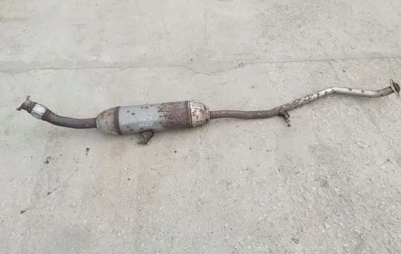 Toyota Verso Middle muffler/silencer 10R11
