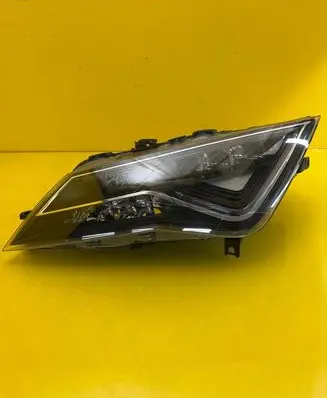 Seat Leon (5F) Headlight/headlamp 5F1941773A
