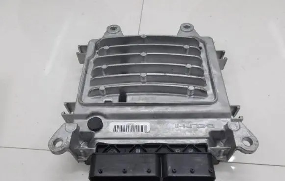 Mercedes-Benz E W212 Engine control unit/module A6519005901