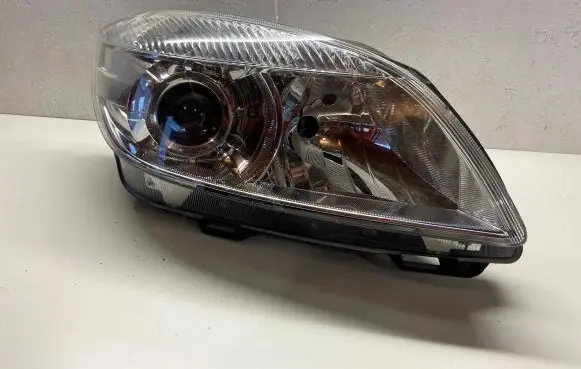 Skoda Fabia Mk2 (5J) Headlight/headlamp 5J1941016D 1E601541706