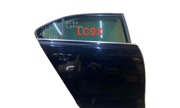 Volkswagen Jetta VI Rear door