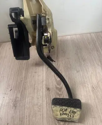 BMW 7 F01 F02 F03 F04 Brake pedal 9144253
