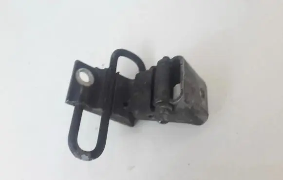 Audi A3 S3 8P Rear door lower hinge 8p4833412