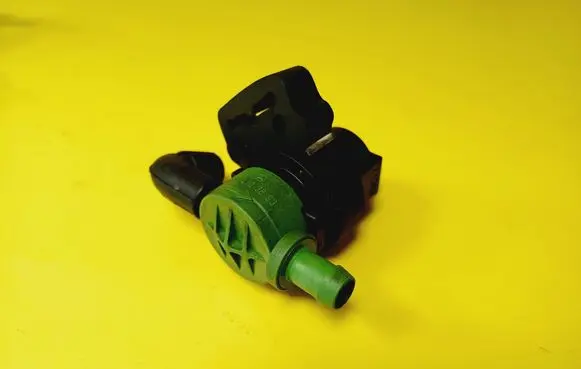 Mercedes-Benz C W203 Turbo solenoid valve 0004703893